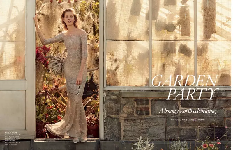 Si Alisa Ahmann Stuns sa Garden Party Dresses para sa Bergdorf Goodman