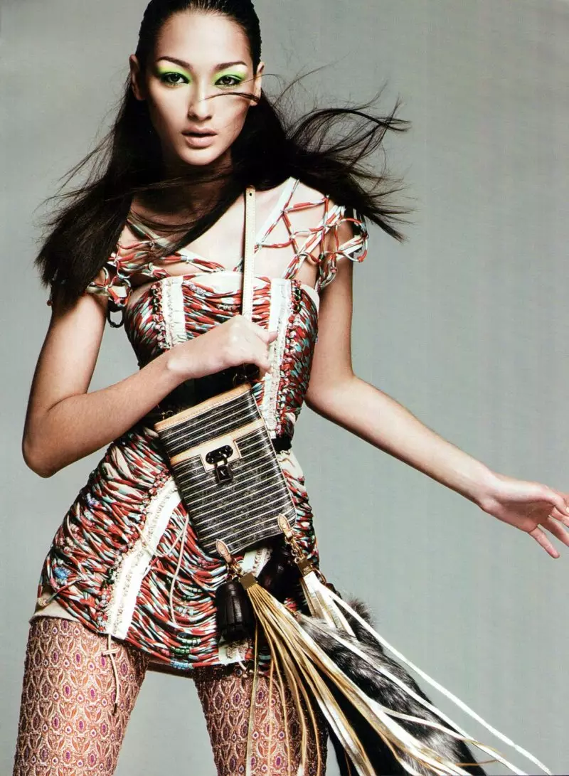 Bruna Tenorio by Ishi in Decori | Amica Gulan 2010