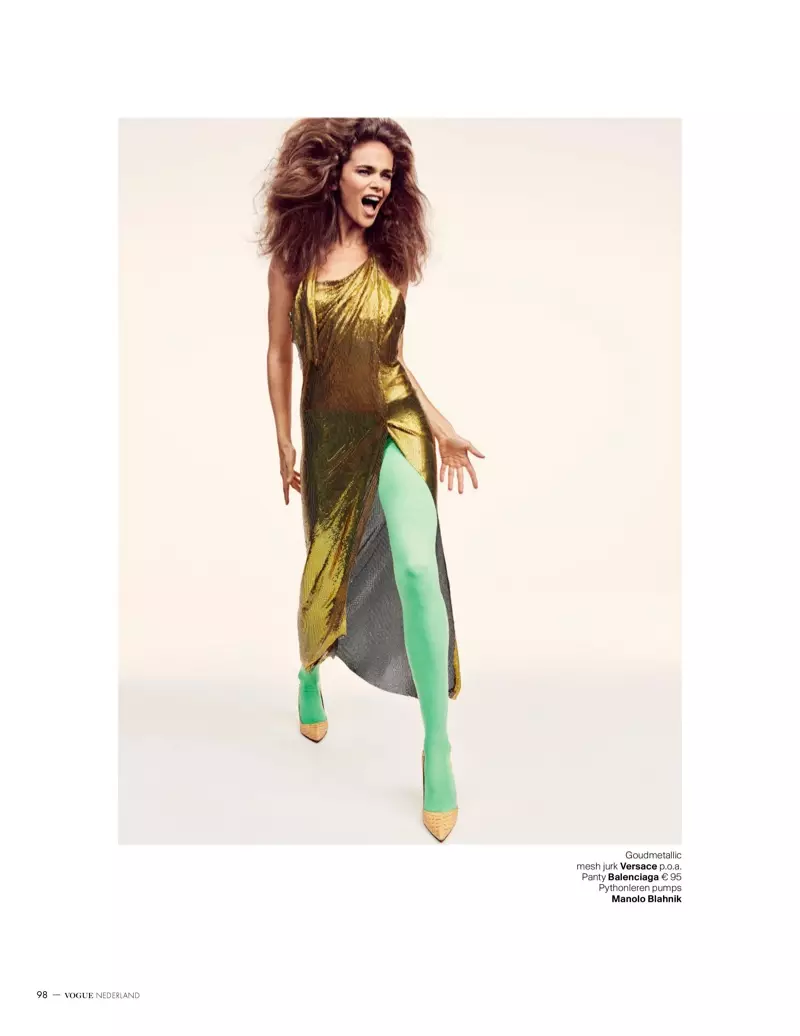 Jena Goldsack Poses dina Party Ready Looks pikeun Vogue Walanda