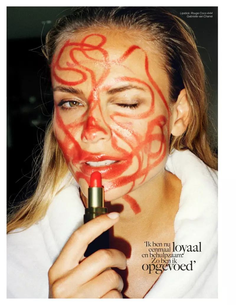 Natasha Poly pozira u šik izgledu za holandski Vogue