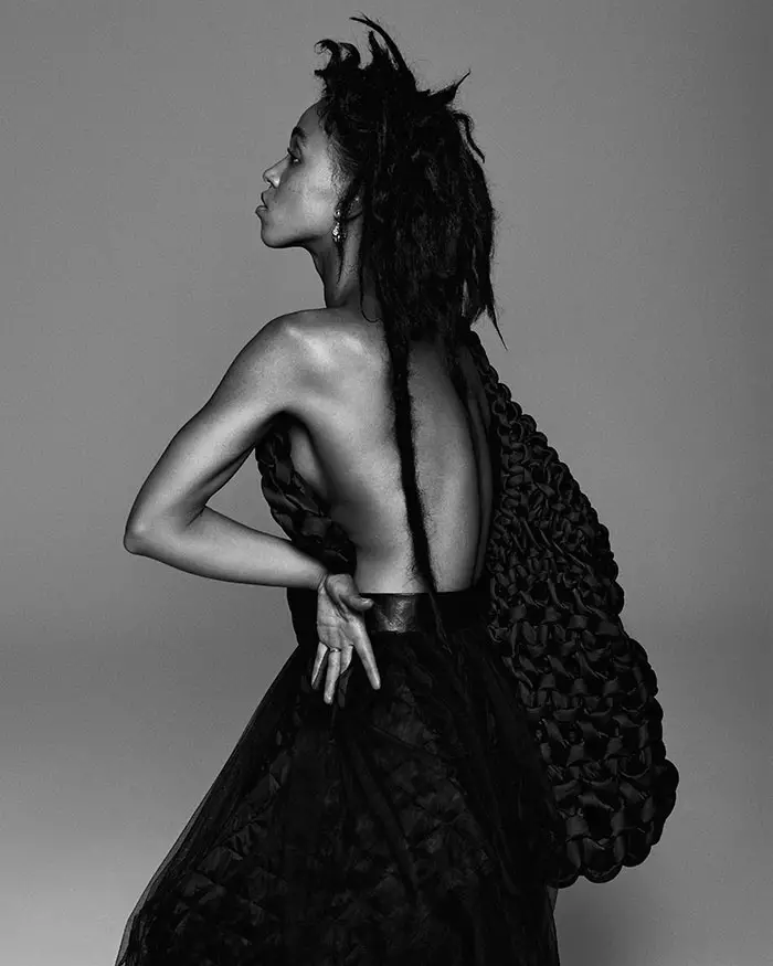 FKA-Twigs-Paper-Magazine-octubre-2015-portada-sesión de fotos03