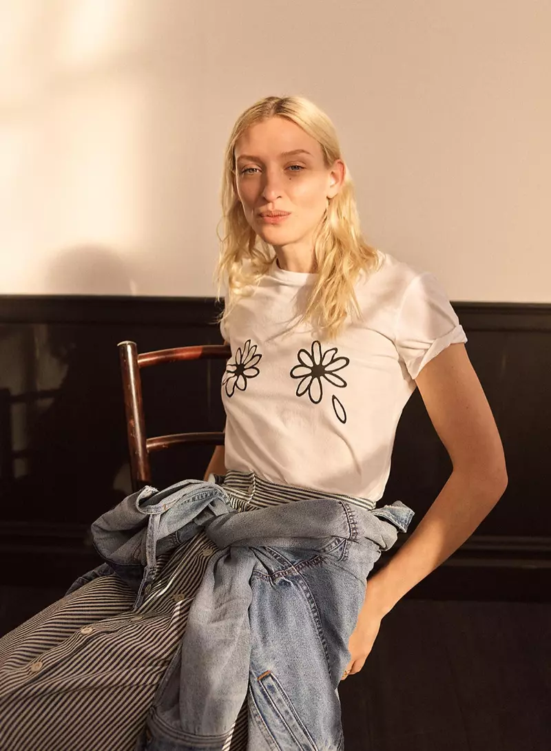 T-shirt Madewell Daisies, giacca di jeans Boxy-Crop in lavaggio Woodcourt e gonna longuette con bottoni sul davanti a palizzata a righe Chambray