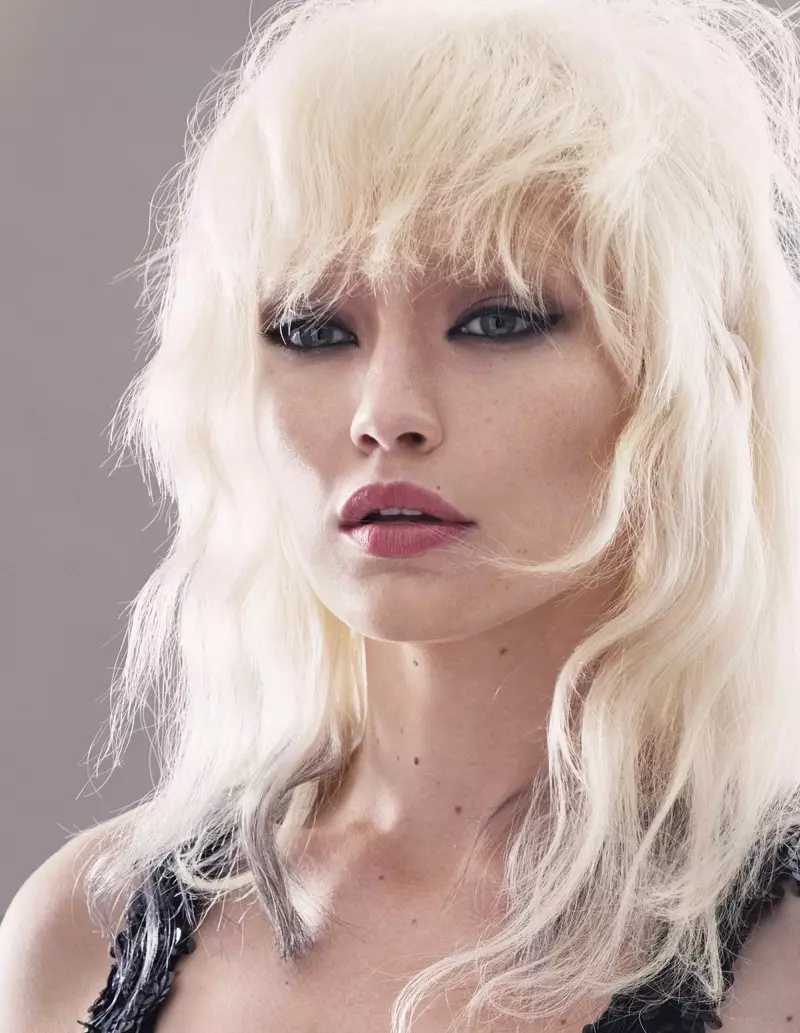 Gigi Hadid kanaliserar Blondies Debbie Harry för W Magazine