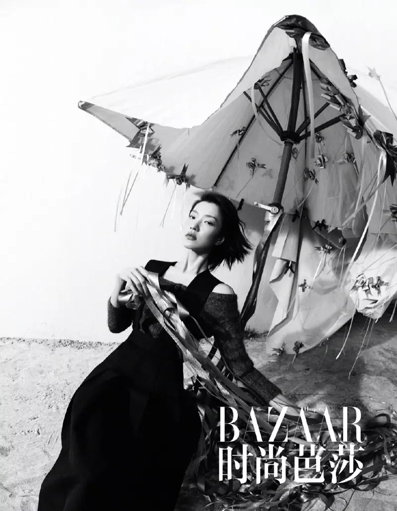 Du Juan Graces la Paĝojn de Harper's Bazaar Ĉinio