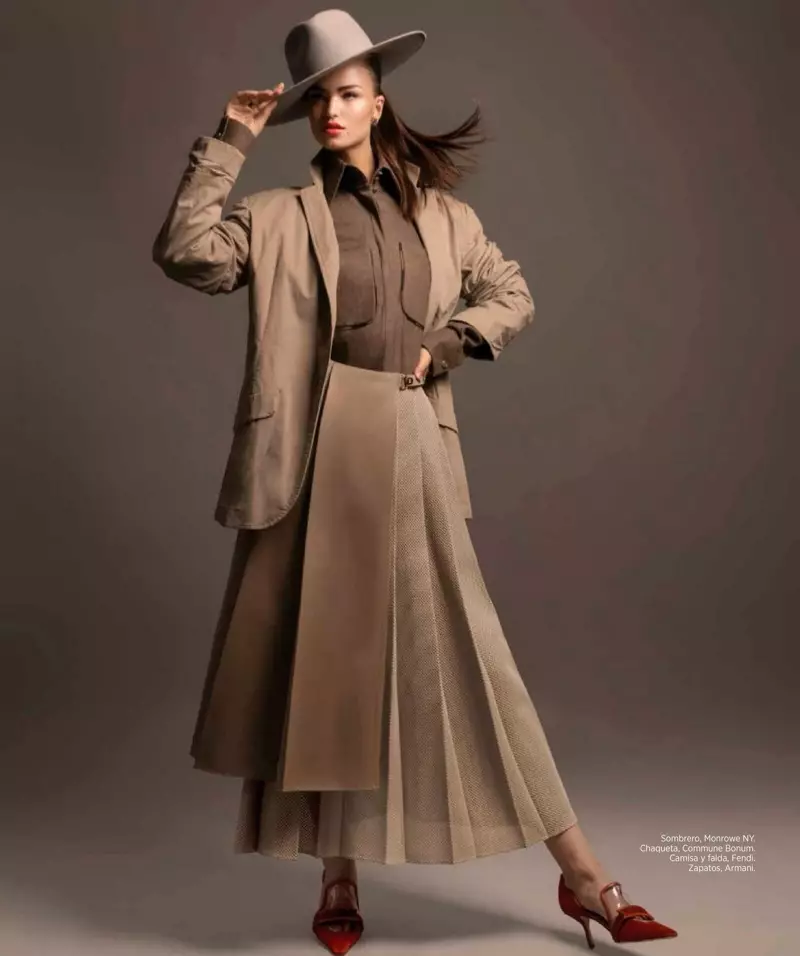 Robin Holzkin modelează look-uri elegante pentru Harper's Bazaar Mexic