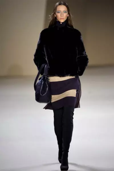 Akris Caij nplooj zeeg 2012 | Paris Fashion Week