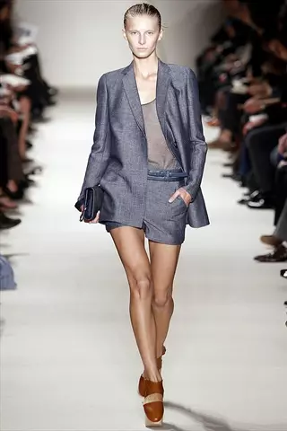 Akris Spring 2011 | پارىژ مودا كىيىم ھەپتىلىكى