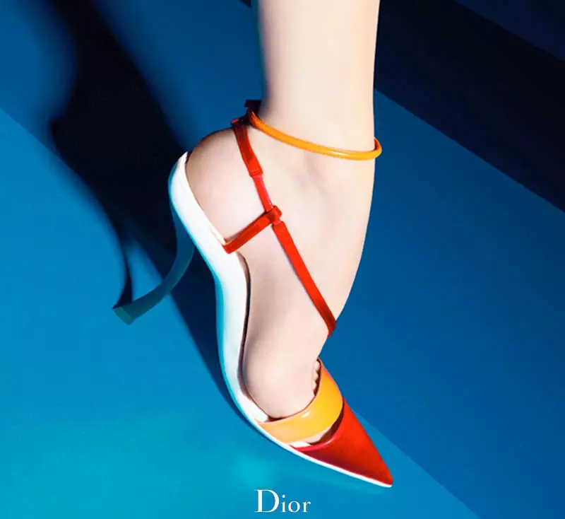 Ayaqqabı Spotting: Dior-un Rəngarəng Kruiz 2014 Pompaları