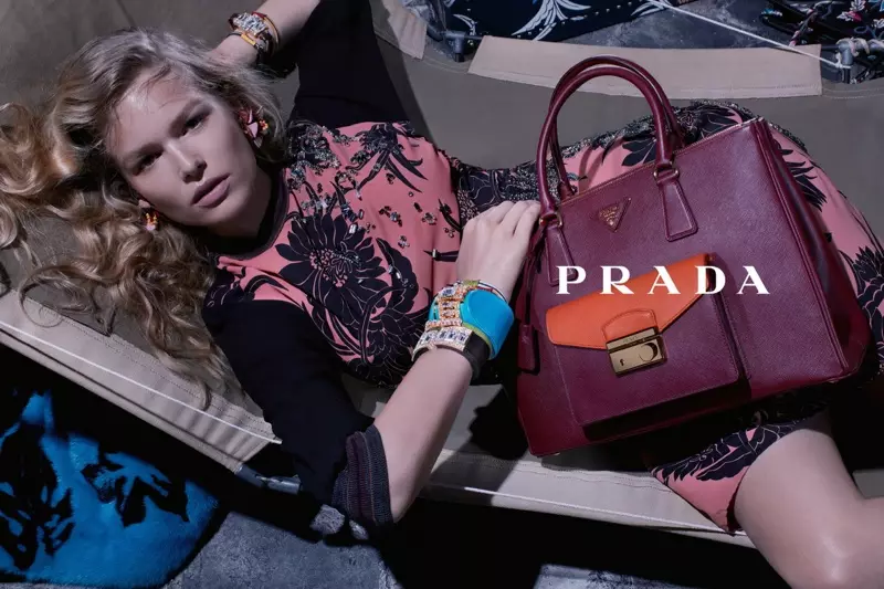 Anna, Cameron și Amanda Star în campania Prada Resort 2014 de Steven Meisel