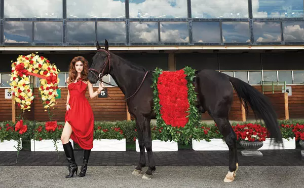 Barbara Palvin Dons Equestrian Style por Harper's Bazaar Usono de Terry Richardson