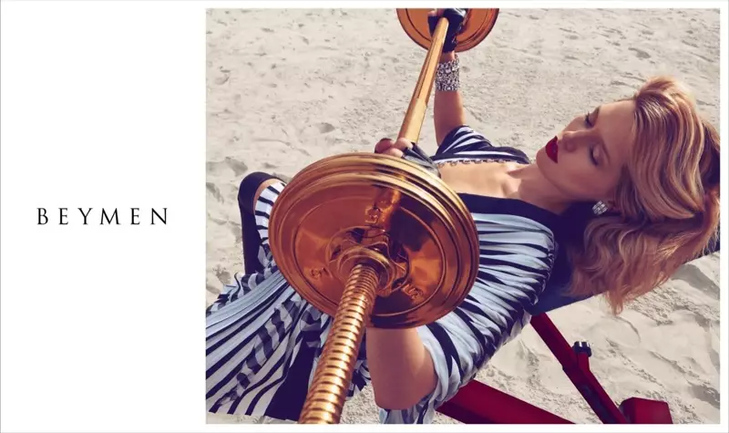 Nakuha ni Hana Jirickova ang Sports Luxe sa Beymen Spring 2015 Campaign