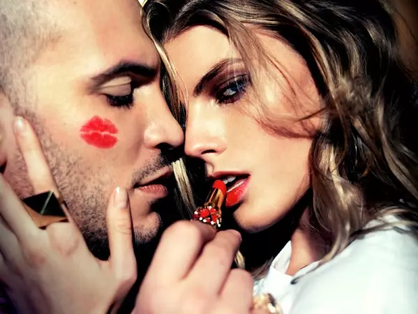 UMaryna Linchuk nguMateusz Stankiewicz kwiGumbi 858 | 25 Magazine Spring Spring 2010