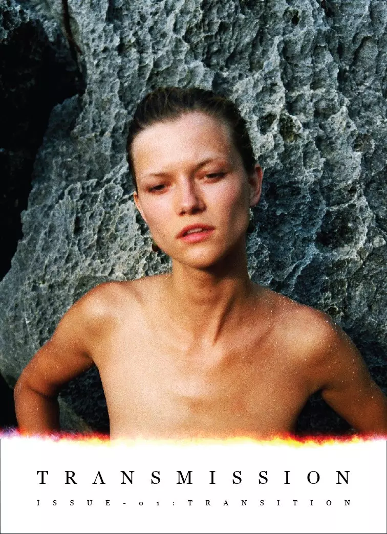 Kasia Struss ho manté natural a la portada de Transmission de Dylan Forsberg