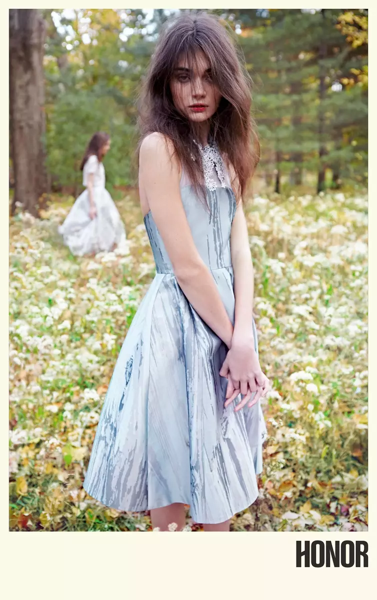 Antonina Vasylchenko Enchants for Honor's Spring 2014 Campaign ni Yelena Yemchuk