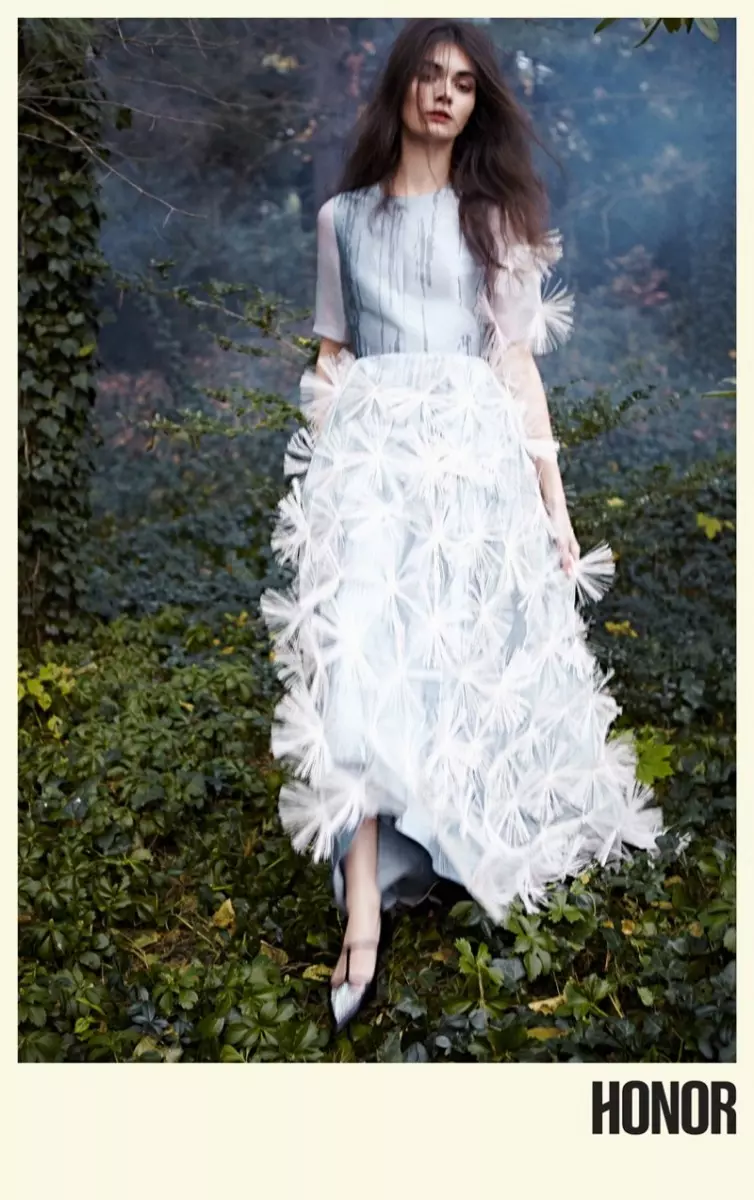 Antonina Vasylchenko Enchants for Honor's Spring 2014 Campaign ni Yelena Yemchuk