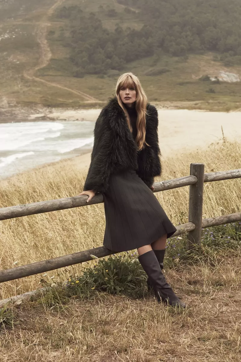 Model Julia Stegner moderiert die Winterkampagne 2019 von Pedro del Hierro