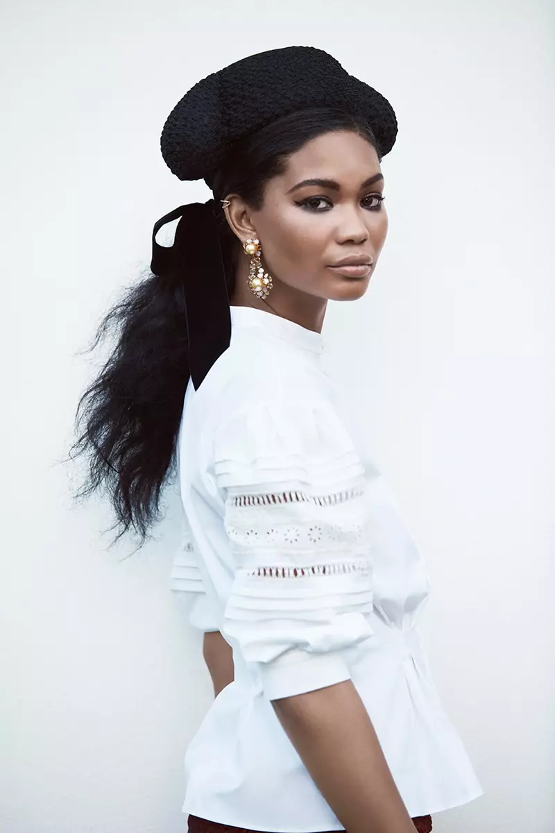 Chanel-Iman-Harpers-Bazaar-Arabia-November-2015-कभर-फोटोशूट10