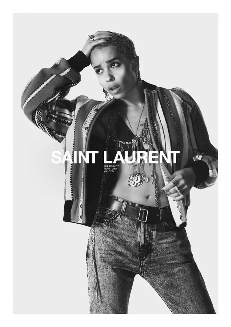 Zoe Kravitz 在 Saint Laurent 2018 春夏廣告大片中身著條紋夾克和牛仔布