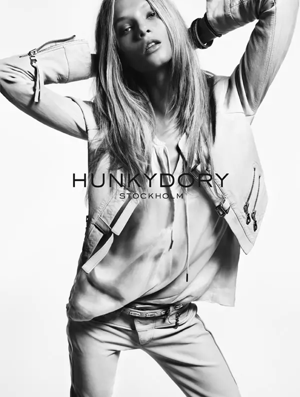 Anna Selezneva si rilassa per la campagna Hunkydory Primavera 2013 di Marcus Ohlsson