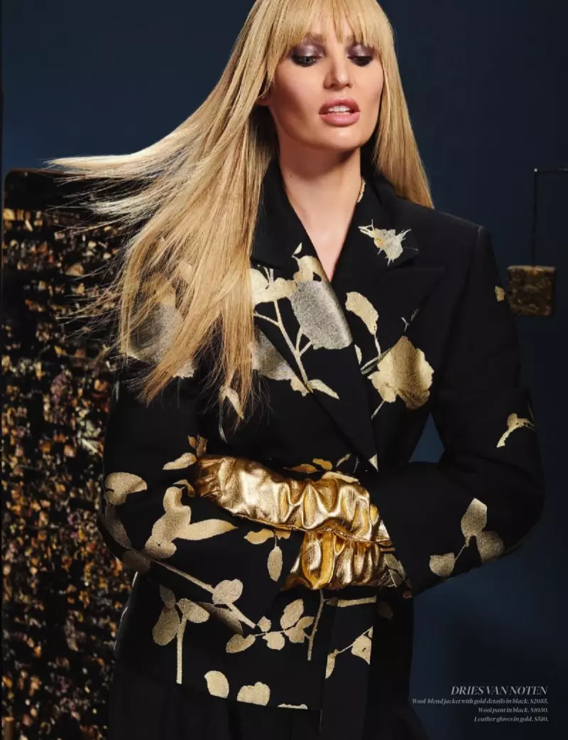 Candice Swanepoel Holt Renfrew میگزین کے لیے سلیک اسٹائلز میں پوزز