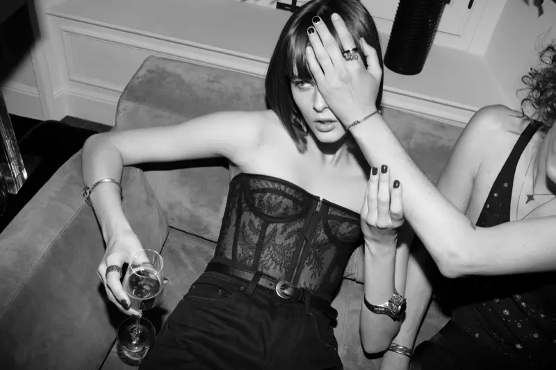 Saint Laurent przedstawia projekt Moonlight w Paryżu