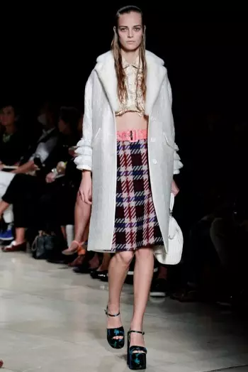 Miu Miu Spring 2015: Sa Paglipas ng mga Dekada