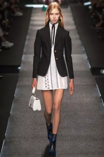 Louis Vuitton blir ny retro for våren 2015