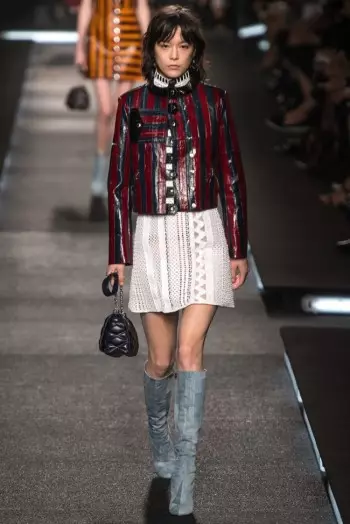 Louis Vuitton presenta un nou retro per a la primavera del 2015