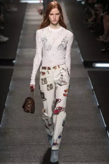 Naging Bagong Retro ang Louis Vuitton para sa Spring 2015