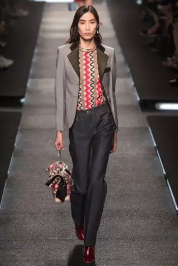 Louis Vuitton se vuelve retro para la primavera de 2015