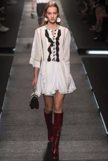 Louis Vuitton dia lasa retro vaovao ho an'ny lohataona 2015