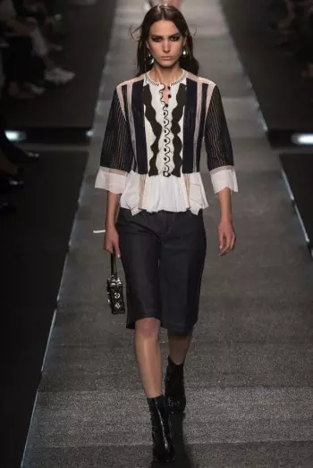 Naging Bagong Retro ang Louis Vuitton para sa Spring 2015