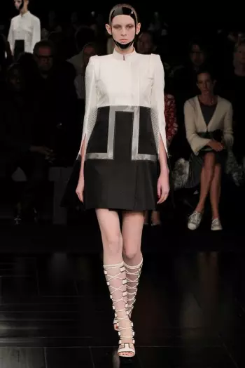 Alexander McQueen Wiosna 2015: Oda do kimona