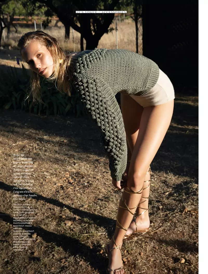 Mariina Keskitalo omfavner varmt værstil for Vogue Hellas