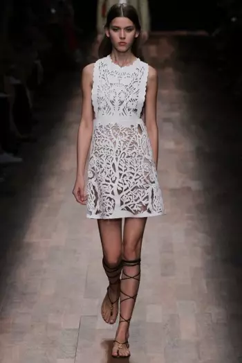 I-Valentino Spring 2015: Uhambo Olukhulu