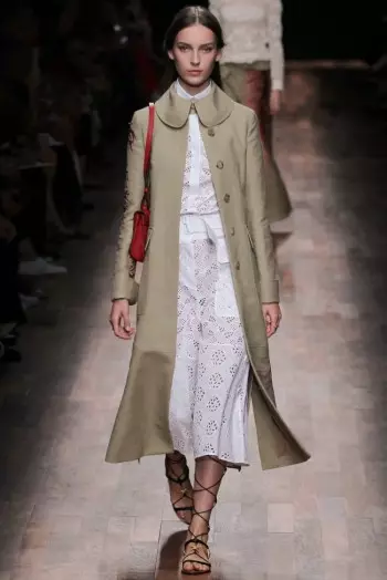 I-Valentino Spring 2015: Uhambo Olukhulu