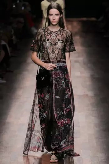 Valentino Spring 2015: Perjalanan Besar