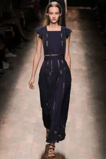 Valentino Spring 2015: Ose Malaga Tele