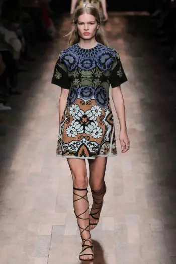 Valentino Spring 2015: การเดินทางครั้งยิ่งใหญ่