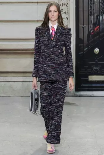 Chanel 2015-nji ýylyň bahary üçin beýannama berýär