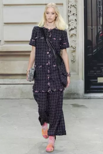 Chanel hace una declaración para la primavera de 2015