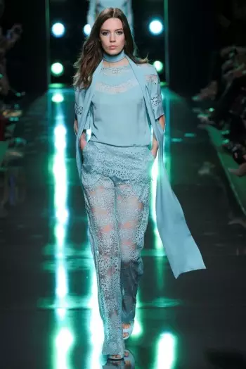 Elie Saab 2015eko udaberria: Urpeko maitasuna