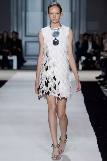 Giambattista Valli хавар 2015: Fringe дээр тавих