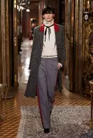 Tingnan ang Austrian Inspired Pre-Fall 2015 Runway Show ng Chanel