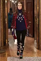 Dubi Nunin Titin Jirgin Sama na Chanel's Australiya Wahayi Pre-Fall 2015