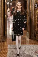 Voir le défilé Chanel pré-automne 2015 d'inspiration autrichienne