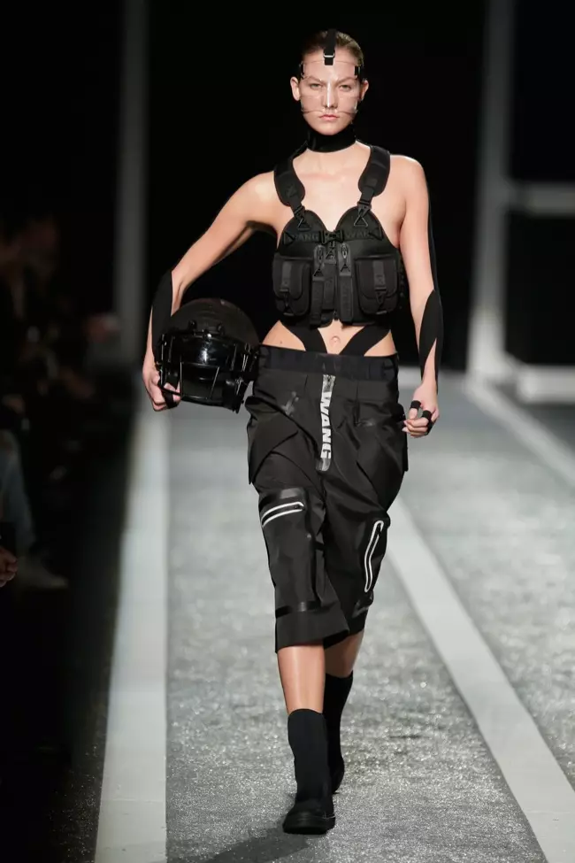 Alexander Wang por H&M Runway Show Photos