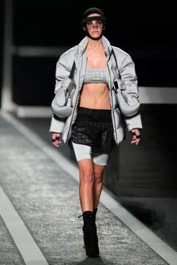 Alexander Wang holdt et Runway Show for sit H&M-samarbejde