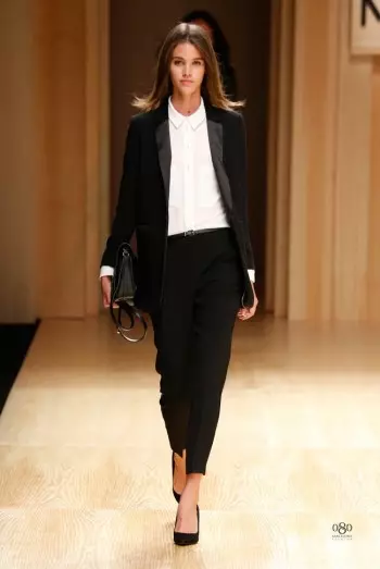 Toni Garrn Mengetuai Pek di Pertunjukan Landasan Mango Fall/Winter 2014