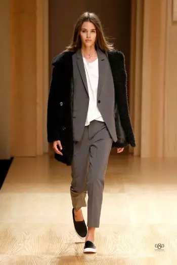 Toni Garrn o Etapele Phakete ho Mango Fall/Mariha 2014 Runway Show